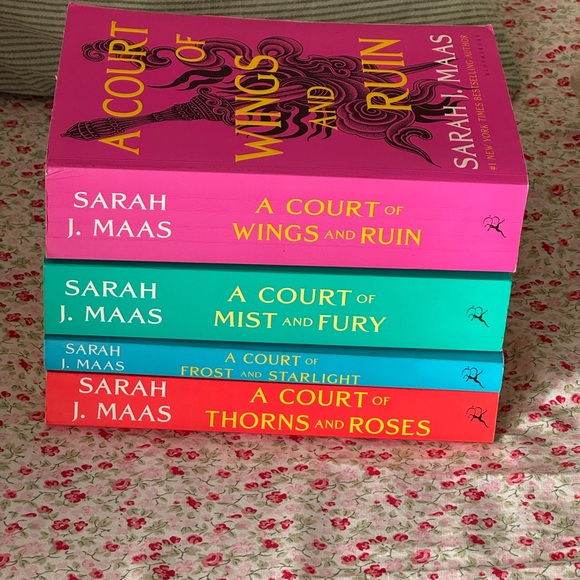 ACOTAR Books - A Court of Thorns and Roses paperback books - Picture 3 of 3